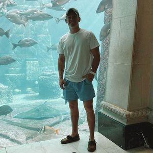 Meet your Posher, Elliot